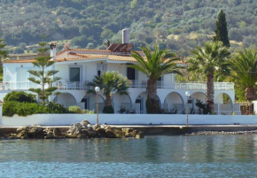 Manthos Sea View